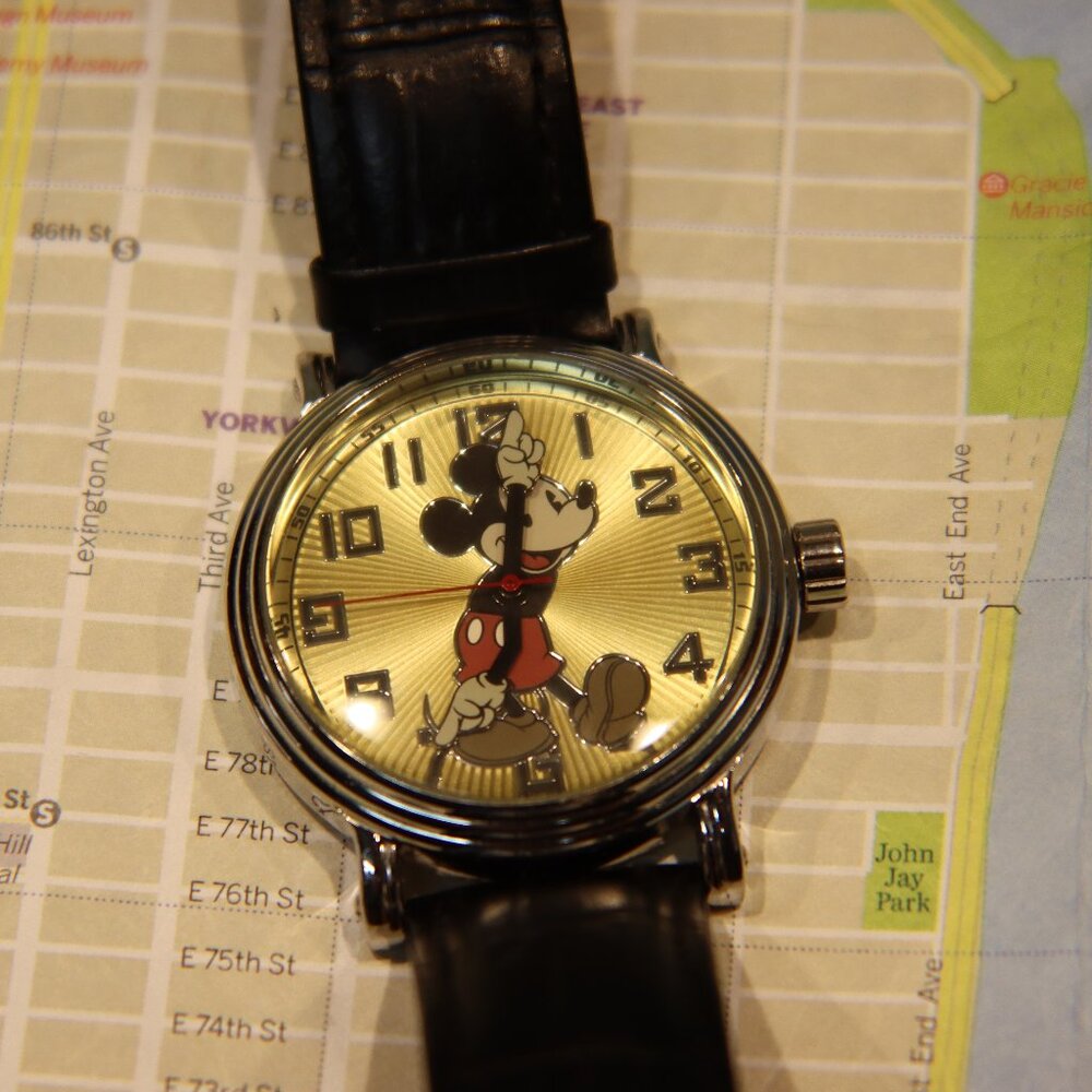 Disney Men's Mickey Mouse Watch